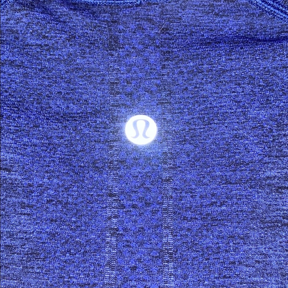 Lululemon swiftly navy blue shirt